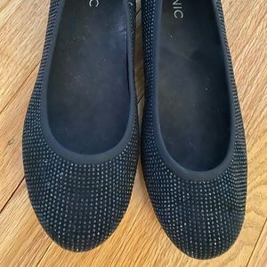 Vionic Willow Flats size 10